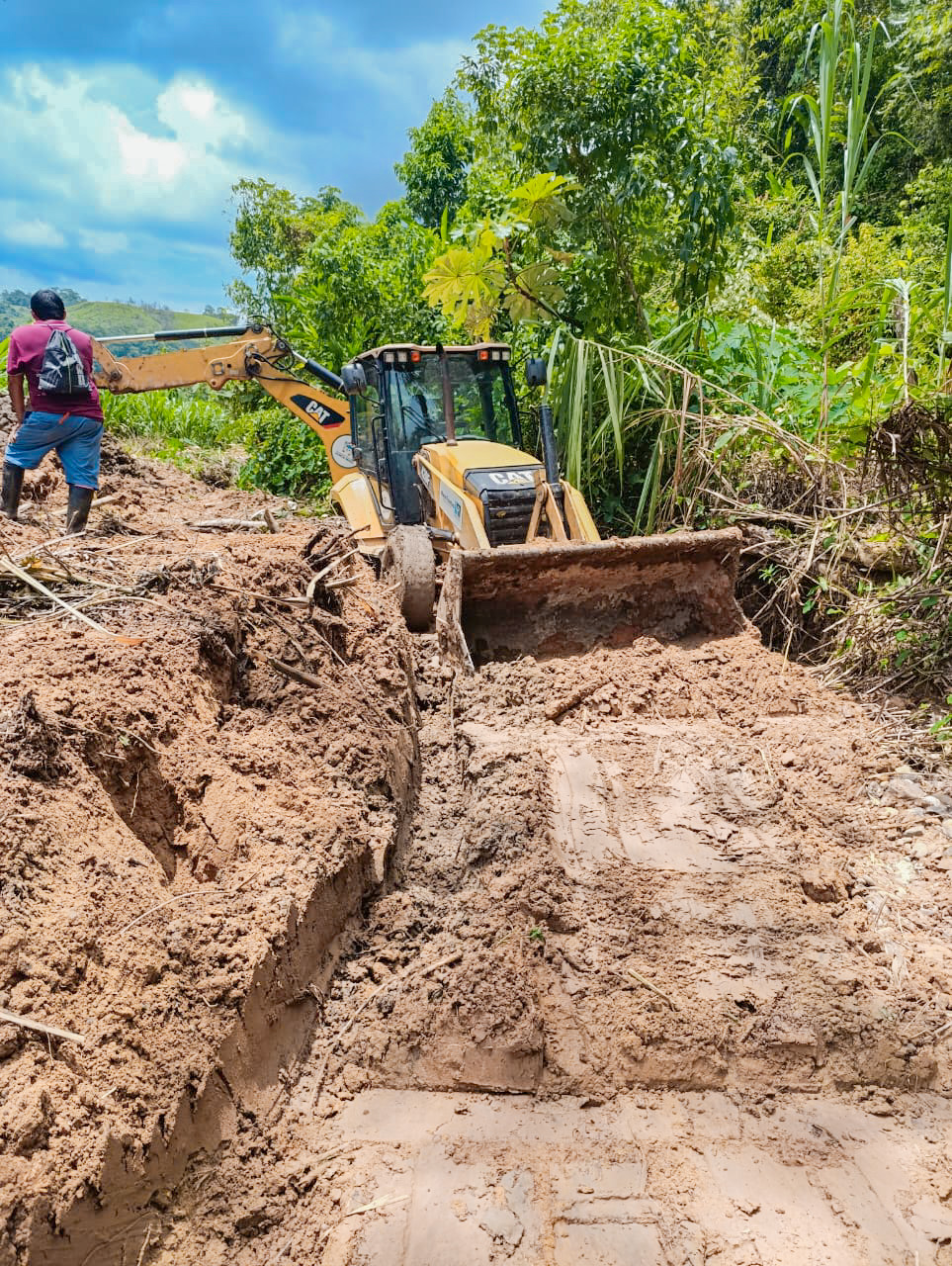 Compromiso y Acción: Apoyo Inmediato ante Emergencia en Bajo Huayhuante