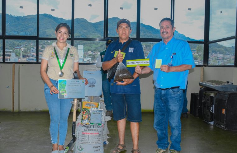 Concurso y Premiación del III Concurso Regional del Recojo Manual del Gorgojo del Plátano